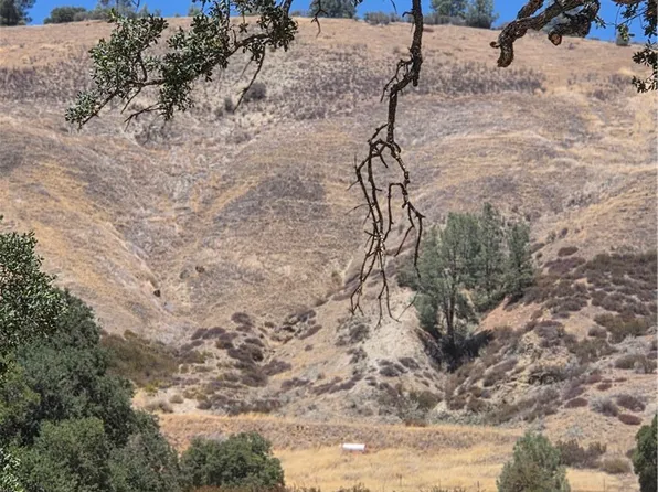 87577 Oak St, San Miguel, CA 93451