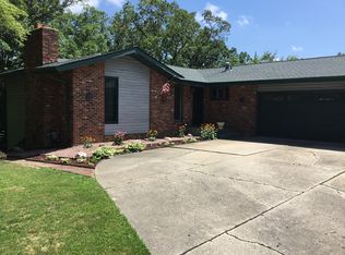 5605 Arrowhead Ct, Decatur, IL 62521