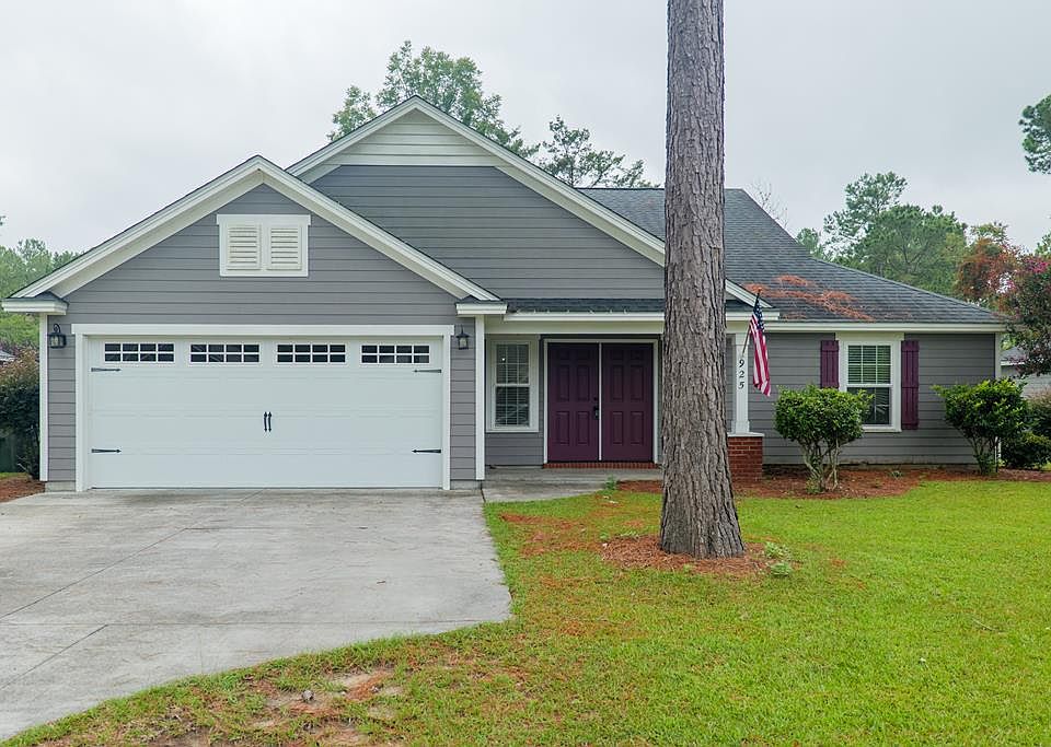 1st image of 925 Sugarberry Dr