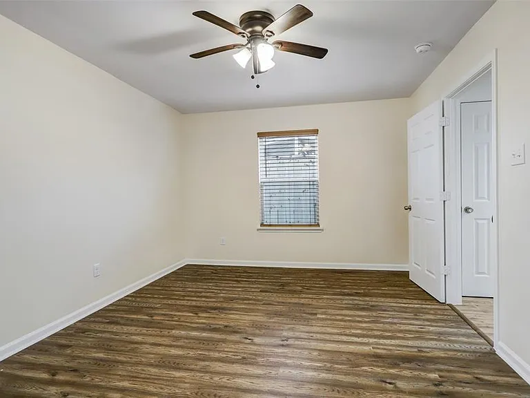 6212 Alderson St — Photo 7