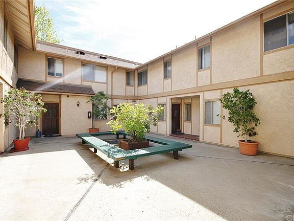 3rd image of 735 Arcadia Ave Unit M