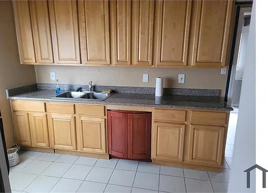 3 bed, 1050 sqft, $2,750 — Photo 2