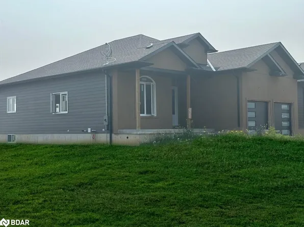 215 Forler St, West Grey, ON N0G 2M0