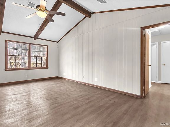 5th image of 6125 Greta Pl