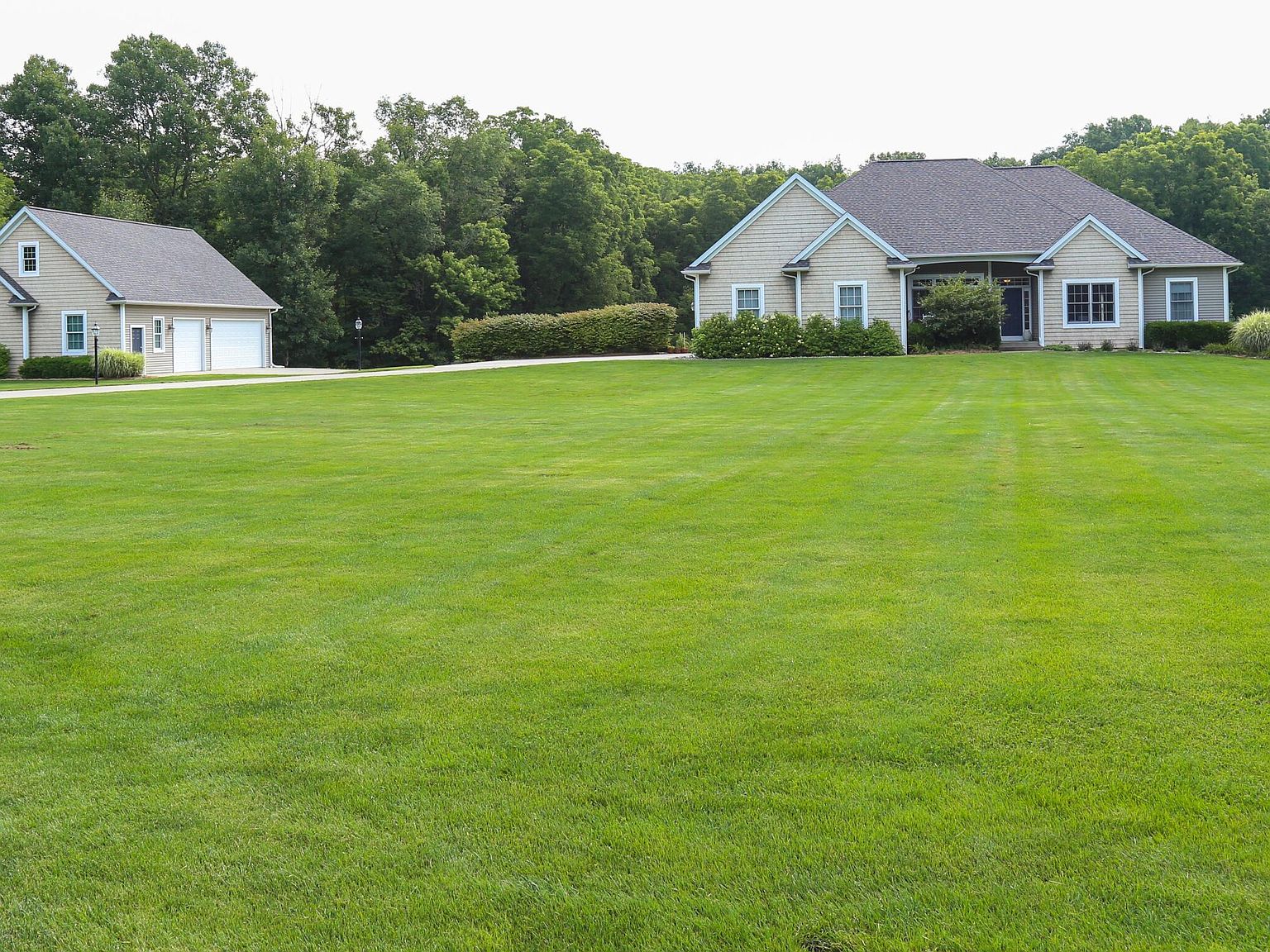 10038 Taplin Ln, Plainwell, MI 49080 MLS 23030907 Zillow