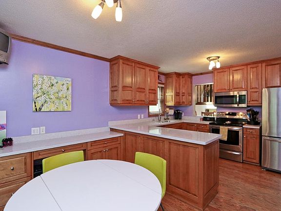 5th image of 14825 Interlachen Ln