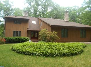 610 Creek Rd, Moorestown, NJ 08057