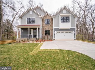2351 Cedar Ln, Vienna, VA 22182