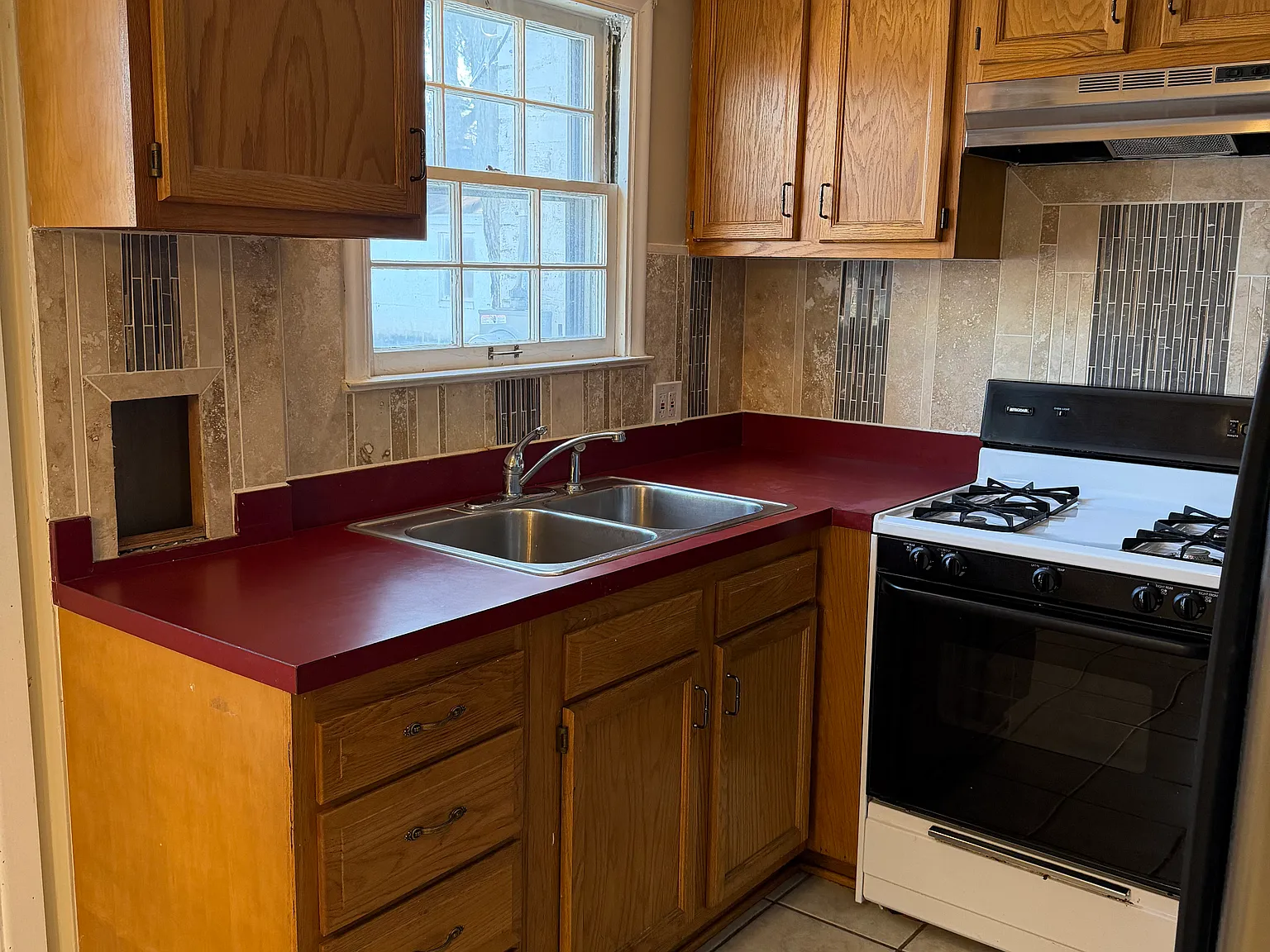 2 bed, 800 sqft, $925 — Photo 4