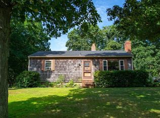 90 Middle Rd, Newbury, MA 01951