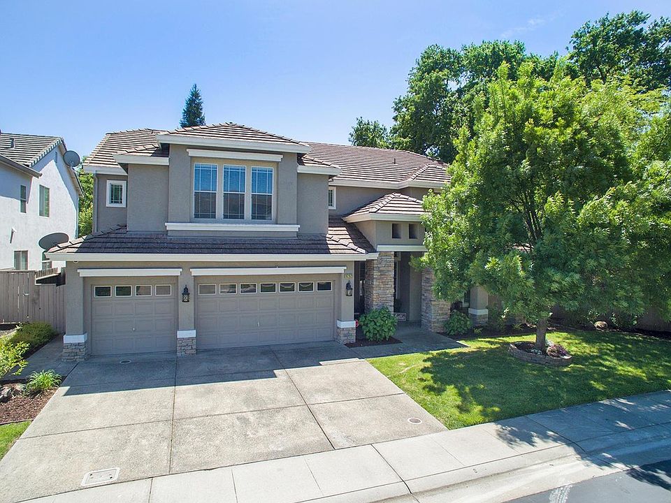 2nd image of 9292 Moondancer Cir