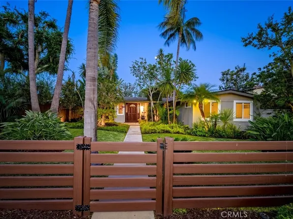 1962 Fullerton Ave, Costa Mesa, CA 92627