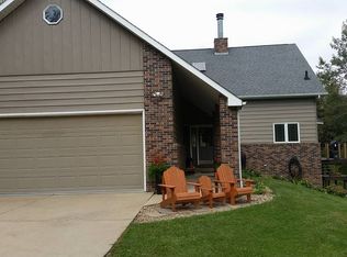 1233 Lakeview Dr, Buckingham, IA 50612