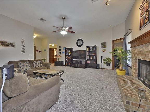 4th image of 4204 Spiva Dr