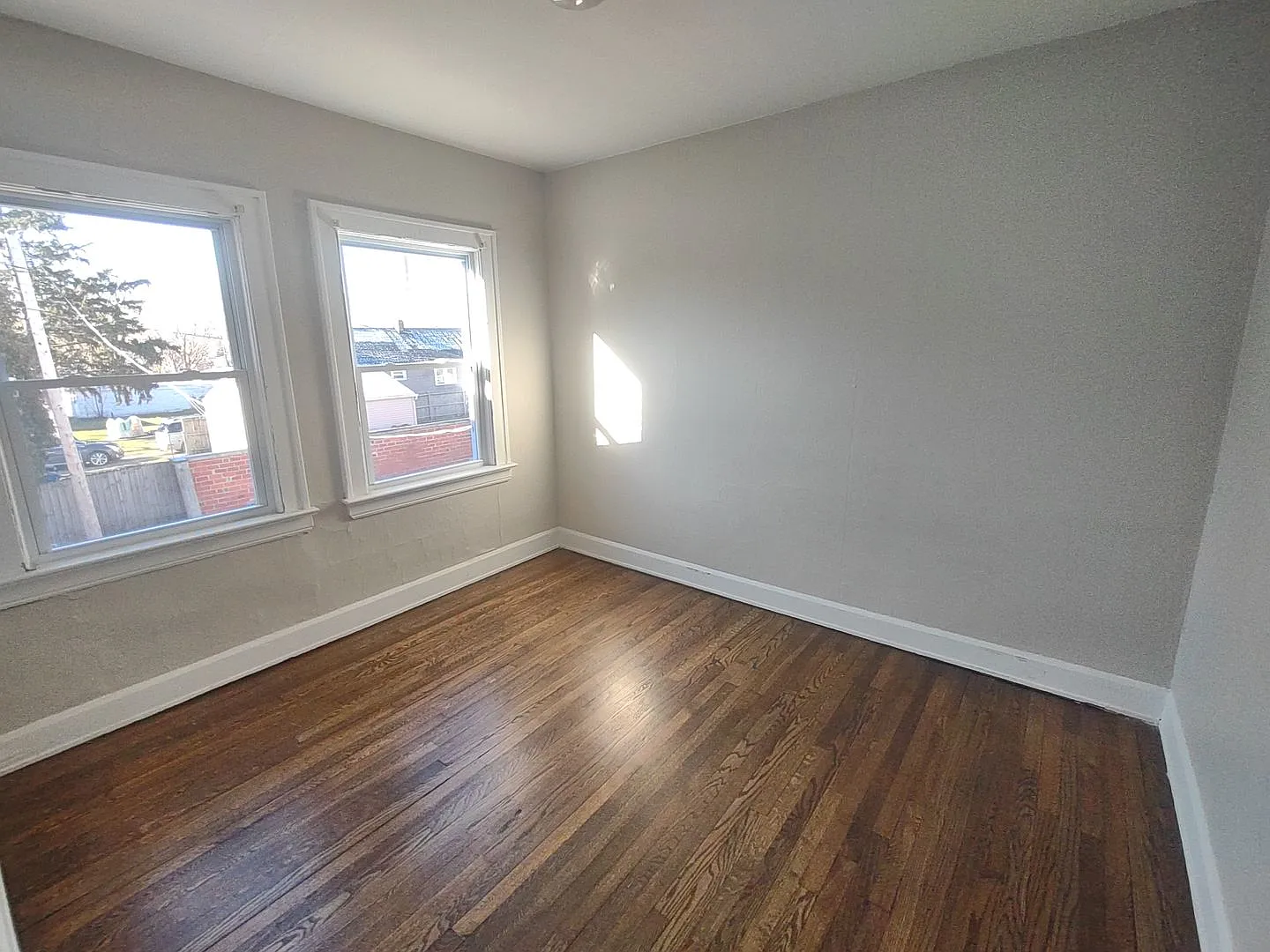 250 - 9705 - 9709 - 9715 Loretta Ave — Photo 3