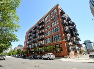 525 W Superior St APT 423, Chicago, IL 60654