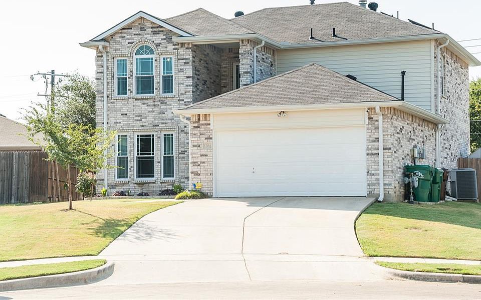 1st image of 1204 Telese Ct