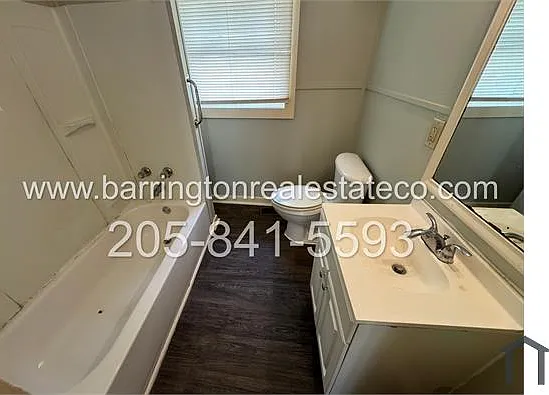1909 Holbrook Ave — Photo 5