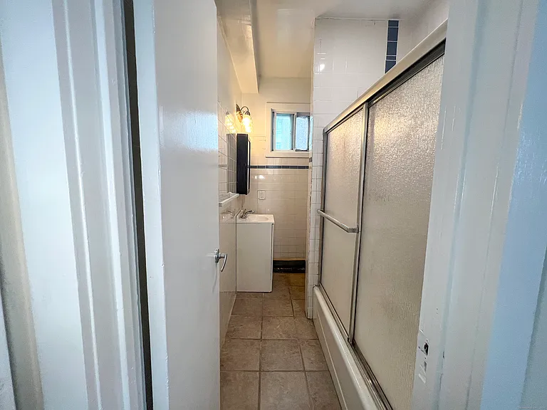 236 Greenwich Ave #5 — Photo 9