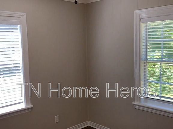 5th image of 2731 Ontario St