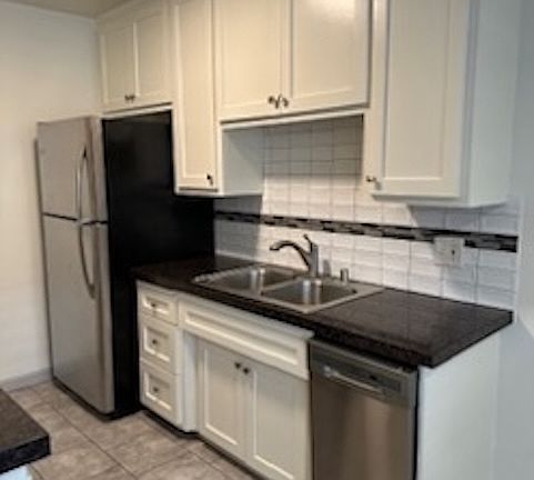 4th image of 836 E Grand Ave #2