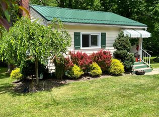 815 Soap Hollow Rd, Hollsopple, PA 15935