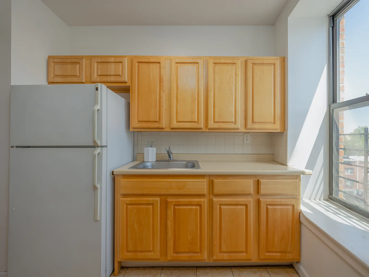 2 bed, 700 sqft, $2,800 — Photo 4