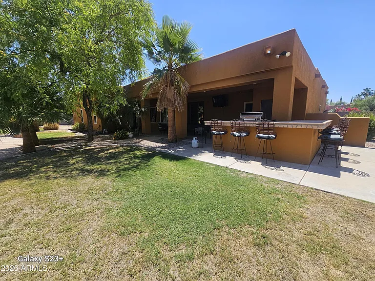 5118 W Winston Dr — Photo 20