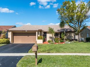 10537 Greenbriar Ct, Boca Raton, FL 33498