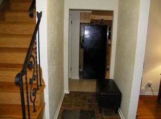 225 Rennie Dr, Pittsburgh, PA 15236