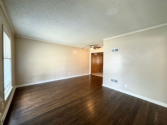 3rd image of 1401 E 23rd Ave