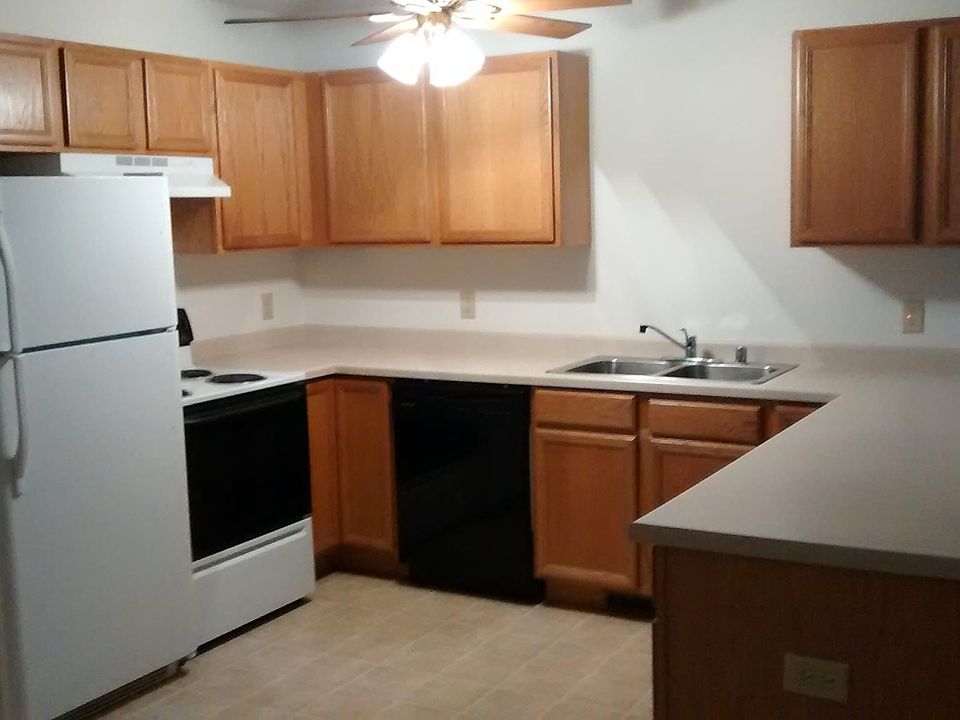 2nd image of 3157 Hidden Pl APT 8