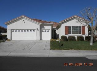 19512 Vermillion Ln, Apple Valley, CA 92308