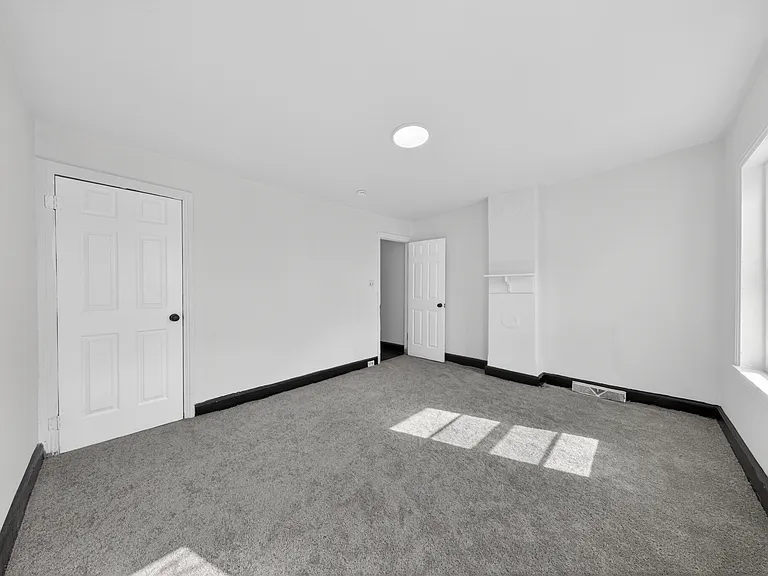 835 N Spruce St — Photo 19