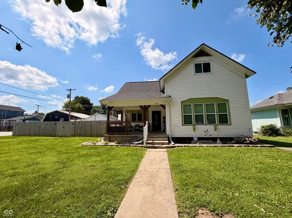 120 N Washington St, Ladoga, IN 47954