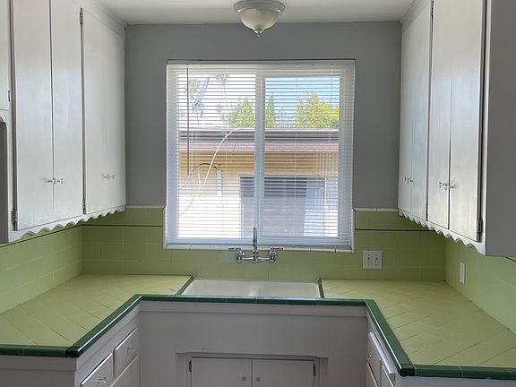 5th image of 5110 Harold Way #D96cbc02e
