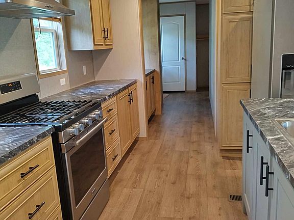 3rd image of 1094 County Road 2140