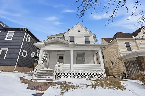 715 Iowa St Photo 1