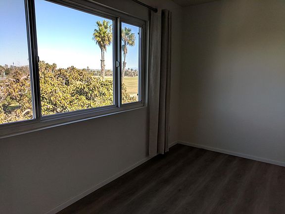 4th image of 4772 W Point Loma Blvd