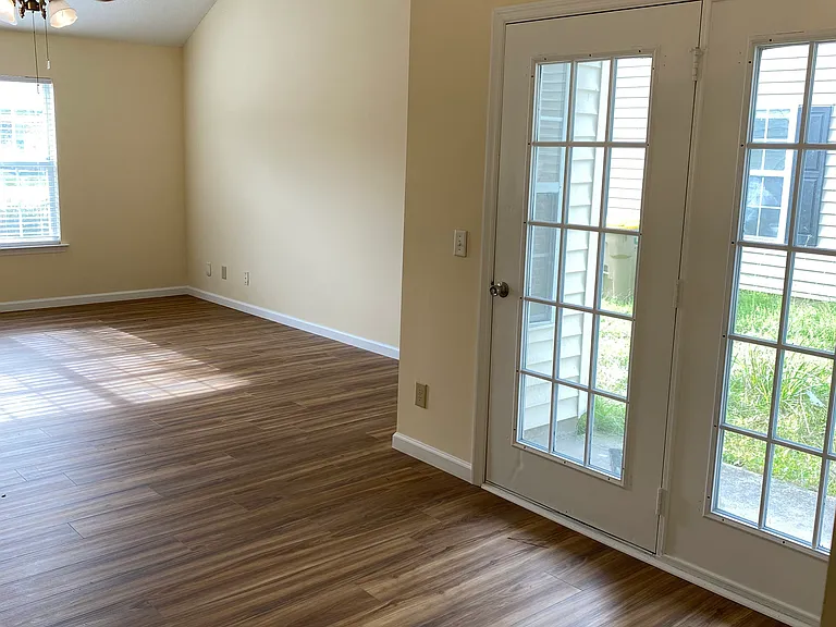 3045 Rushing St — Photo 3