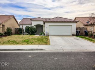 609 Bora Bora Ln, Bakersfield, CA