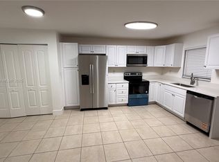 6046 SW 40th St, Hollywood, FL 33023
