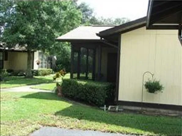 4510 Blossom Blvd, Zephyrhills, FL 33542