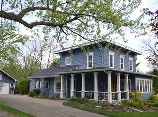 820 S Adelaide St, Fenton, MI 48430