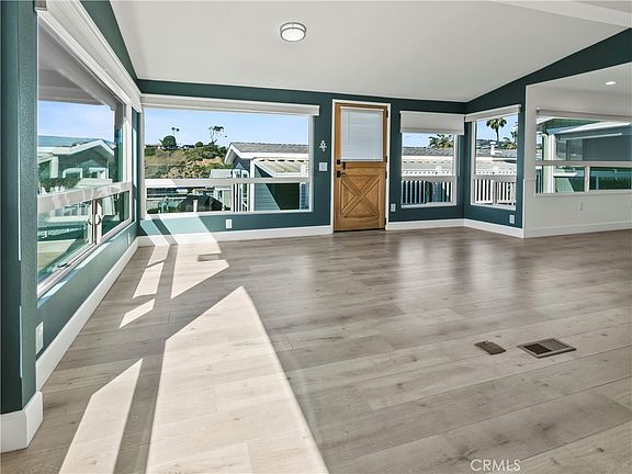 5th image of 404 Ebb Tide Dr