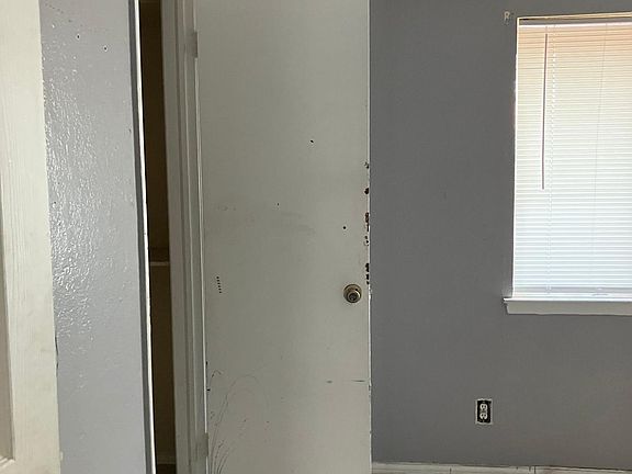 4th image of 804 Centennial Dr