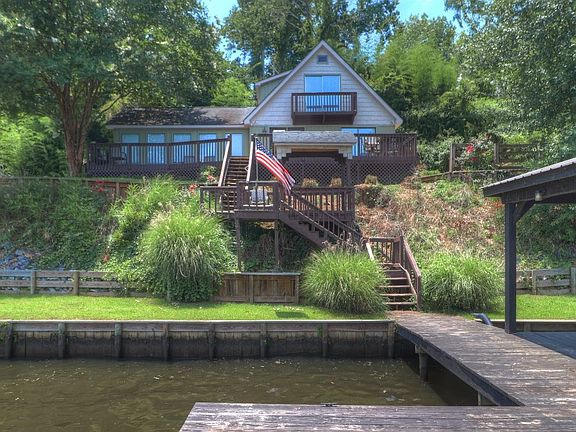 5th image of 210 Shelton Dr