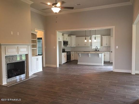 4th image of 102 Piper Crest Ln