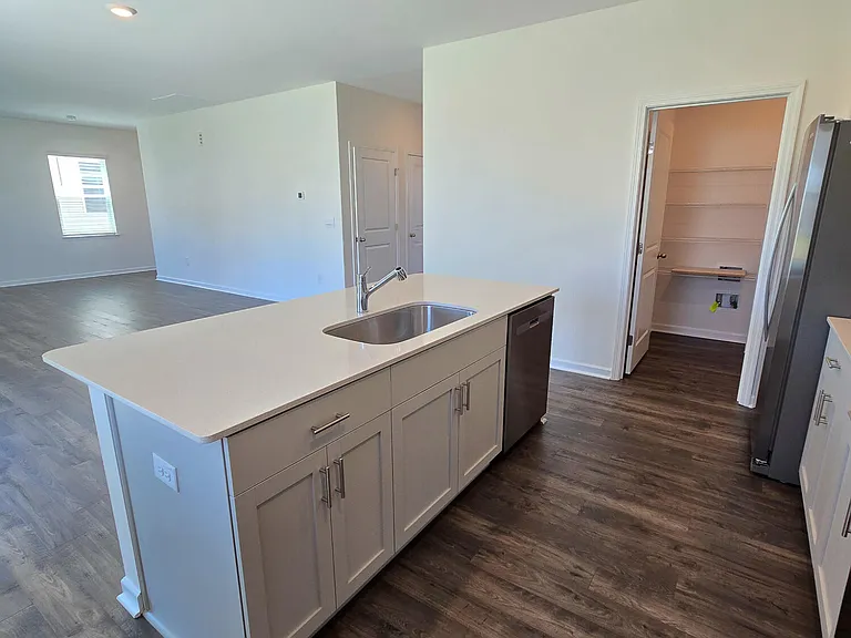 877 Bullhorn Dr — Photo 12