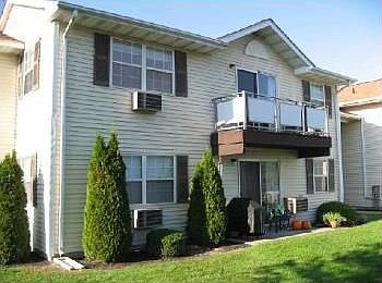 1st image of 100 Hillside Dr #10-D